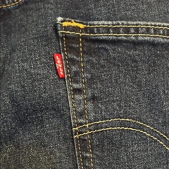 Men's Levi Blue Jeans - Picture 7 of 9